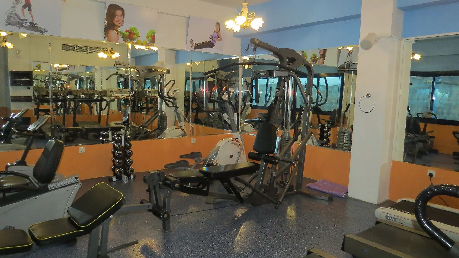 Al Jawhara Hotel Apartments Dubai 4*,